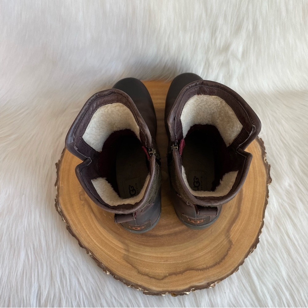 UGG side zip waterproof leather boots - Picture 6 of 9